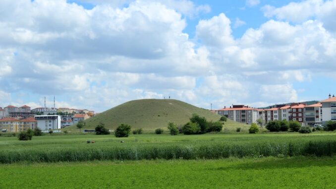 uploaded-image-pelitli-tarihi-ve-antik-yapilar-1697543790485