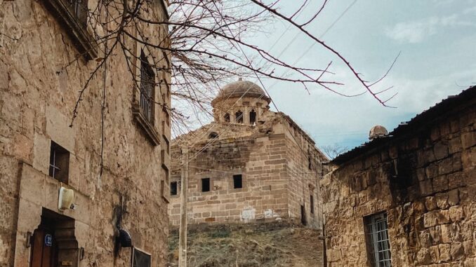 uploaded-image-pelitli-tarihi-ve-efsanevi-eserler-1697543841497